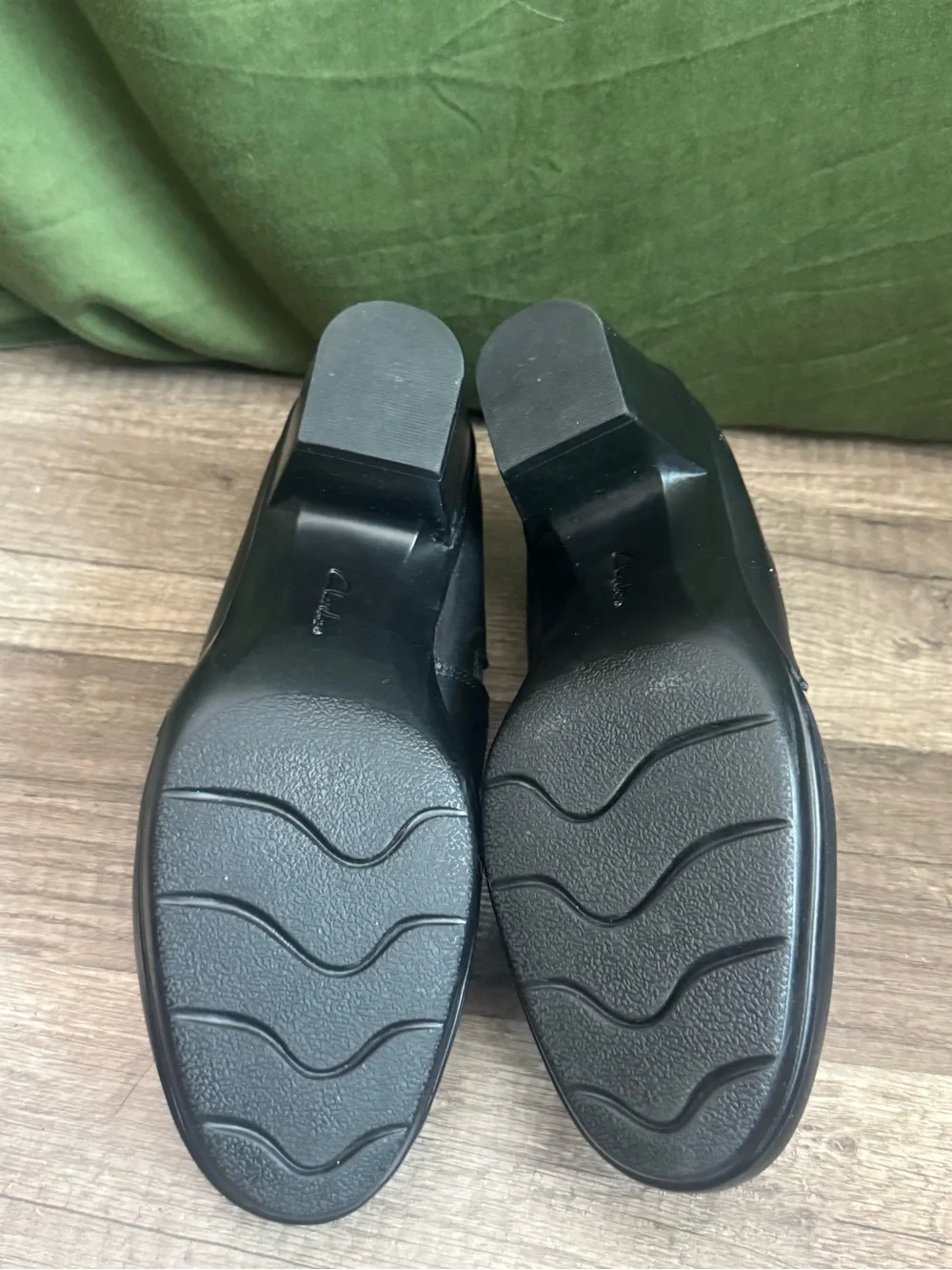 Clarks *like new